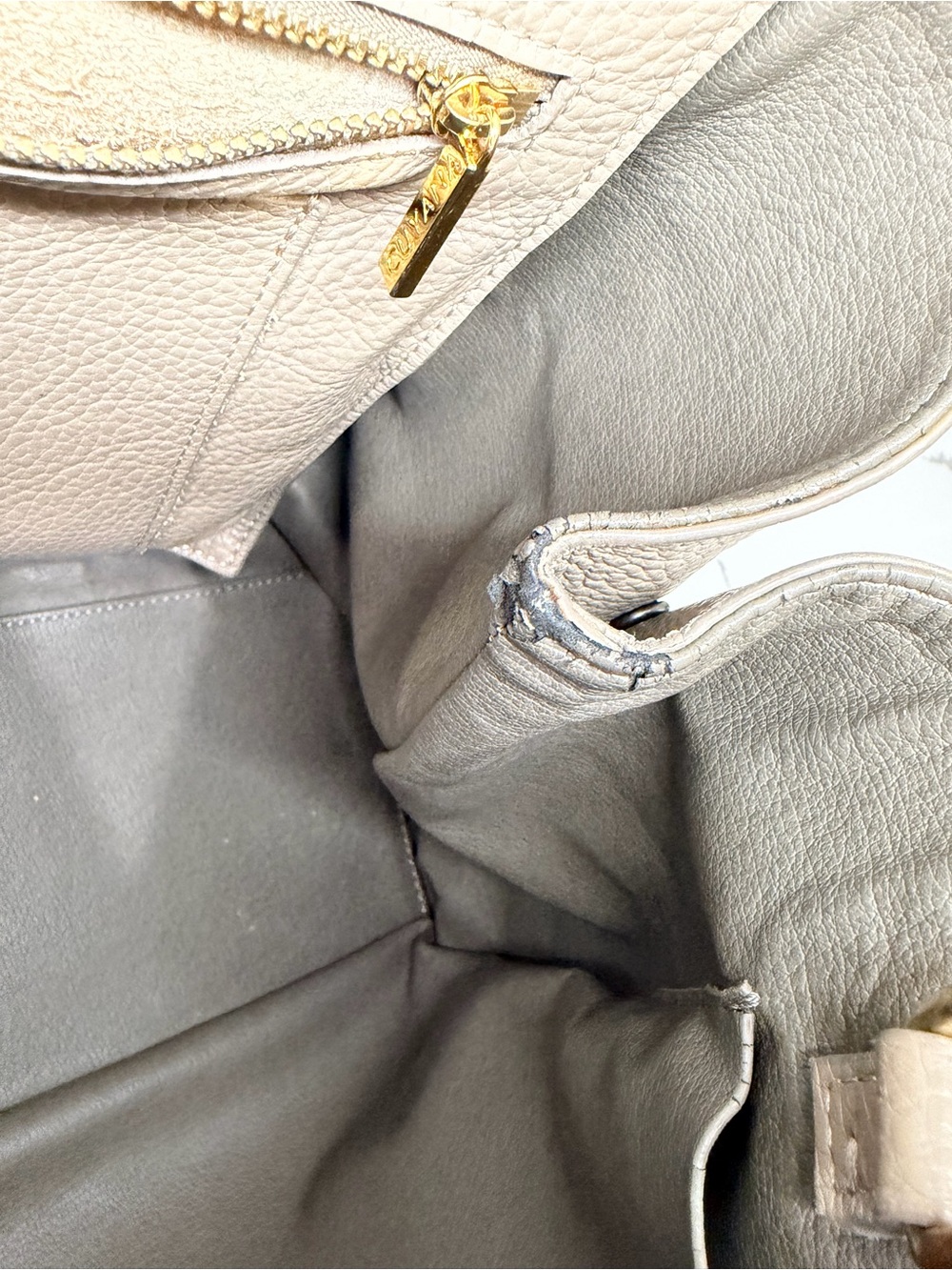 Cuyana Trapeze Pebbled Leather Satchel Flap Tote Taupe Top Handle Crossbody - Picture 16 of 16